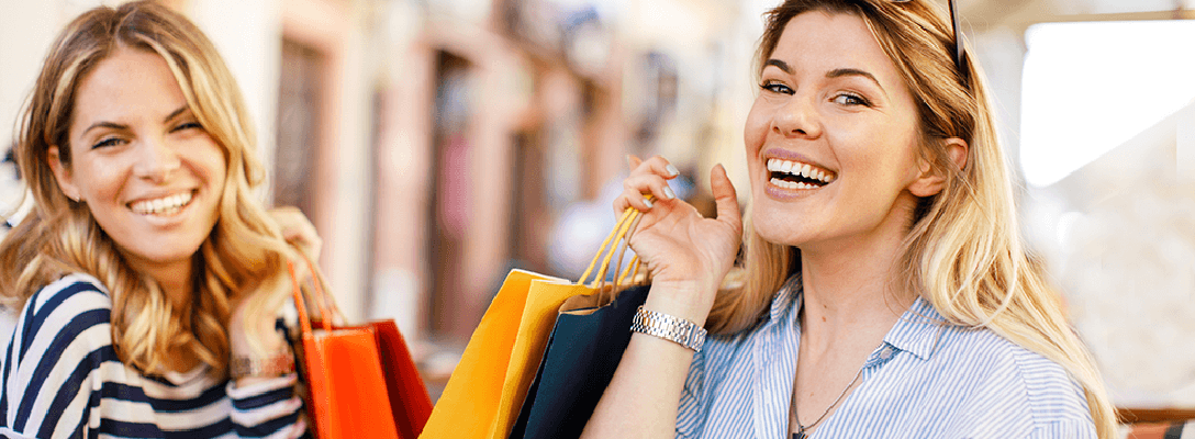 Friends Black Friday Shopping at Vegas Outlet Mall